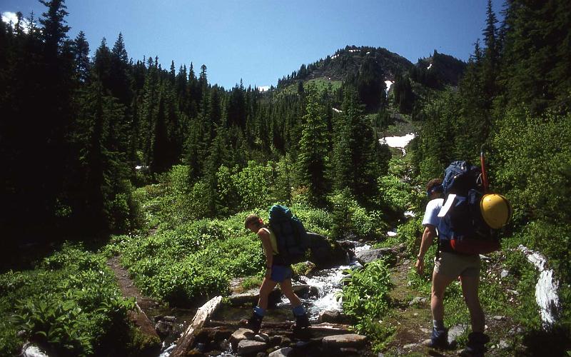 Bailey Trav 008 Aug-1989 to Appleton Pass.jpg